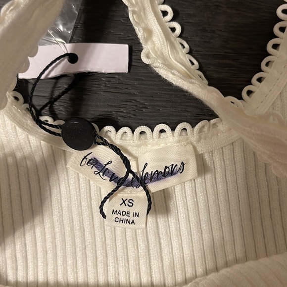 NWT For Love & Lemons Crop Top - SIZE: XS - Picture 3 of 4